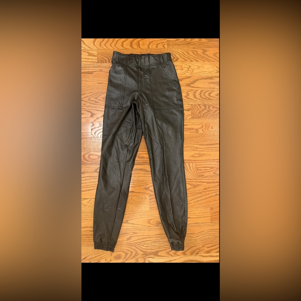 SPANX Women’s Leather Joggers - Picture 4 of 6